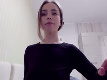 girl
        aminaswan_ cam image #1593310