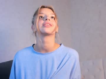 girl
        lesi_moonie cam image #4321861