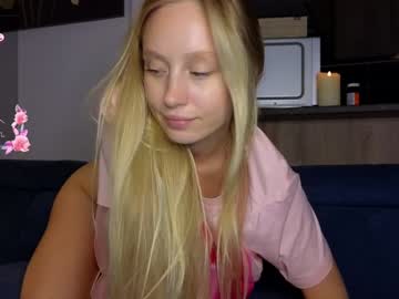 girl
        callme_star cam image #4535361