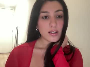 girl
        bustybookworm69 cam image #6192521