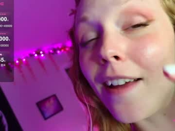 girl
        daphnemadison cam image #6643008