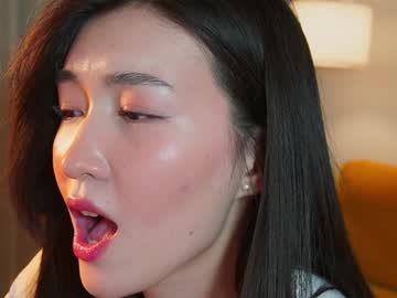 girl
        natsumiito cam image #6094456