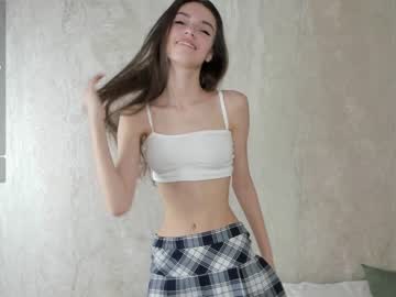 girl
        cutie_ghostie cam image #3579520