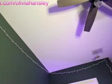 girl
        oliviahansleyy cam image #4302213