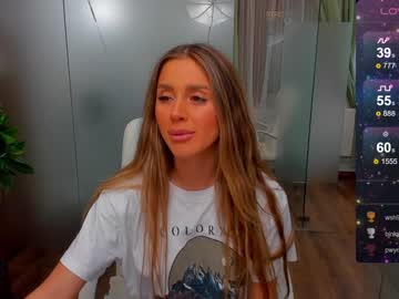 girl
        anyarayne cam image #2854419