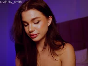 girl
        jacky_smith cam image #2568731