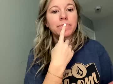 girl
        texas_blonde cam image #2451312