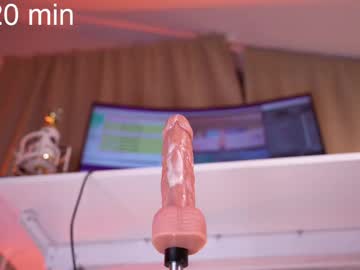 girl
        lil_eva cam image #6137438