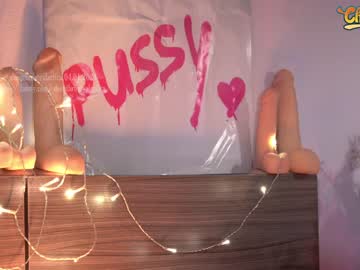 girl
        _deepthroatgalactica cam image #3213614