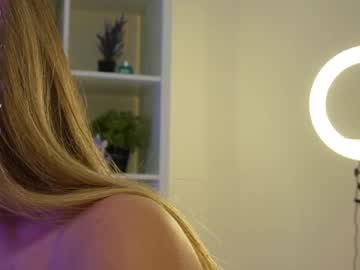 girl
        molly__meow cam image #4674193