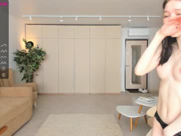 girl
        oki_dokie cam image #1703434