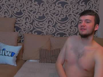 couple
        baemolly cam image #5793780