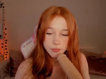 girl
        madeline_jackson cam image #3296693