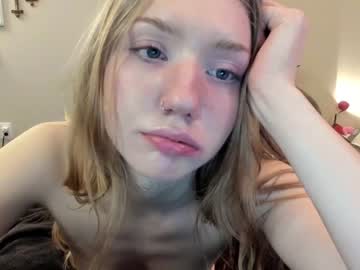 girl
        eve003300 cam image #3947755