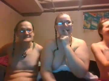 couple Nude Cam Girls Playing Games with luckyfoursum