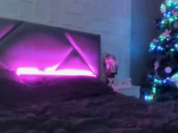 girl
        meryfoxxx cam image #496408