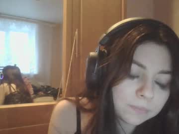 girl
        dawndollins cam image #6280510