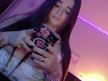 girl
        rosetaylorla cam image #5630383
