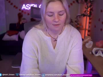 girl
        asiri_ocean cam image #3614962