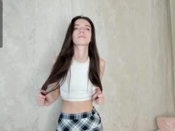 girl
        cutie_ghostie cam image #3542829