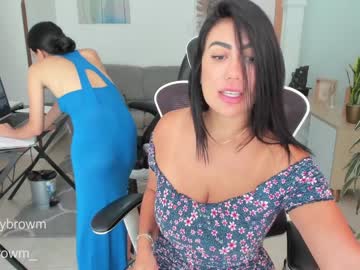 couple
        emillybrowm cam image #3542265
