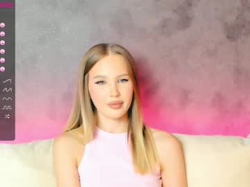 girl
        _sophie_kitten_ cam image #5760768