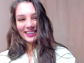 girl
        dufni_duff cam image #3422808