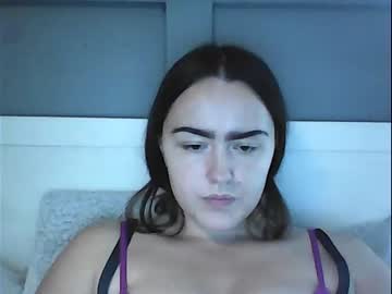 girl
        missscoco cam image #1901404