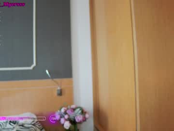 girl
        megan_myersss cam image #4057630