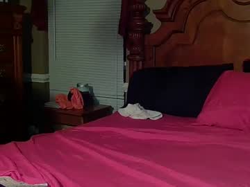 couple
        curiouscouple3143 cam image #6048112