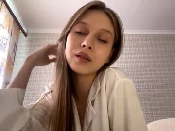 girl
        kendrafleek cam image #6560323