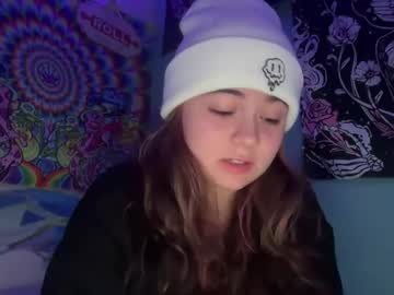 girl
        sillygoosey69 cam image #4496913