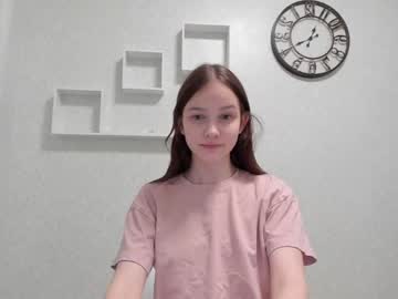 girl
        wwjoi cam image #2898274