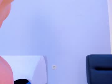 girl
        kittycaitlin cam image #1935870