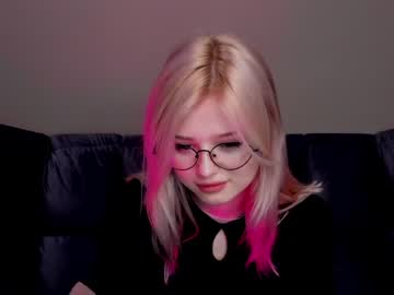 girl
        grace_smit cam image #2486205