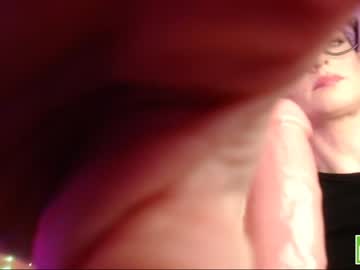 girl
        milf_lacey cam image #3296364
