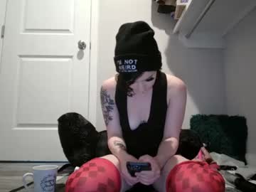 girl
        freyafiree cam image #1960639