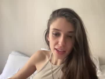 girl
        ariacutiee cam image #1514634