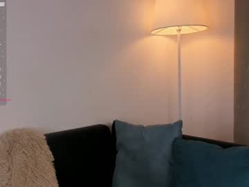 girl
        rexannebulson cam image #4880103