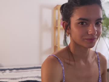 girl
        urcutelinda cam image #4405652
