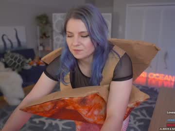 girl
        asiri_ocean cam image #5169209