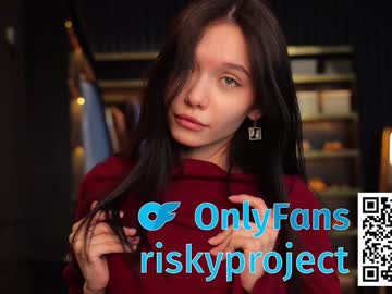 girl
        riskyproject cam image #6955534