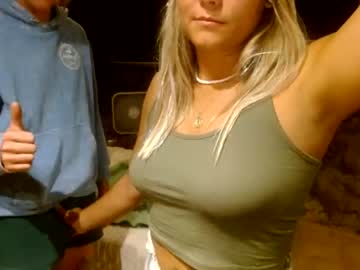 couple Nude Cam Girls Playing Games with masen96