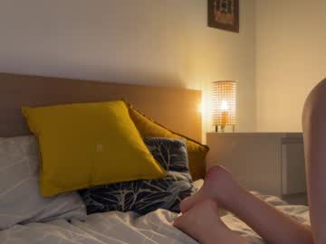 girl
        natalie_x cam image #5764624