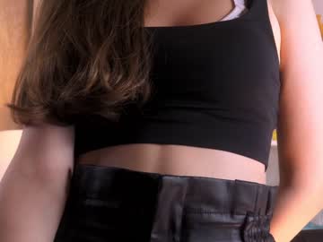 girl
        angella_taylor cam image #1942730