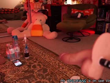 girl
        evelynpiers cam image #2518002