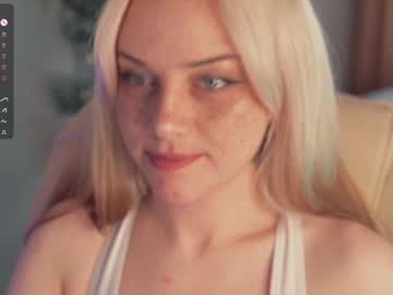 girl
        mia_milagros cam image #6833482
