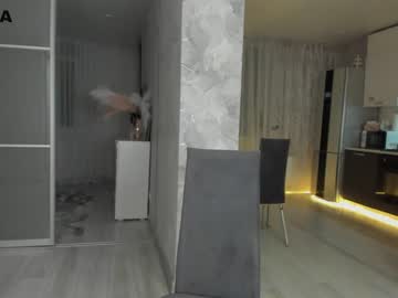 girl
        mia_devill cam image #1259568