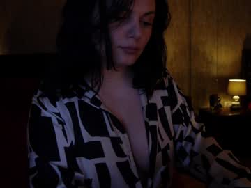 girl
        karrin cam image #6771572