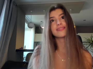 girl
        coy_amina_ cam image #41829